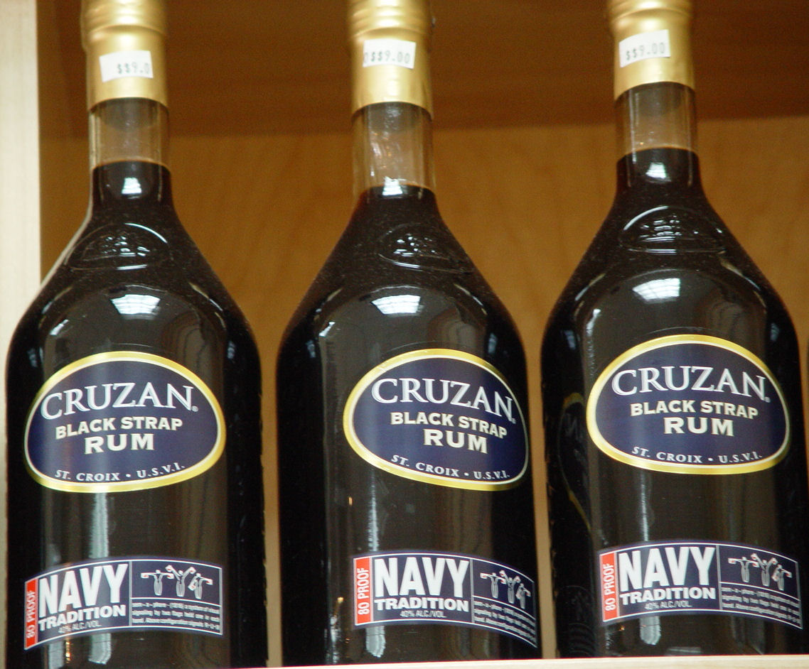 Curzan Black Strap Rum